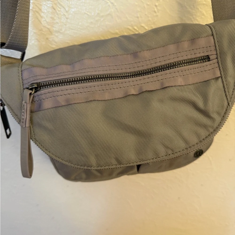 Lululemon all night festival Bag